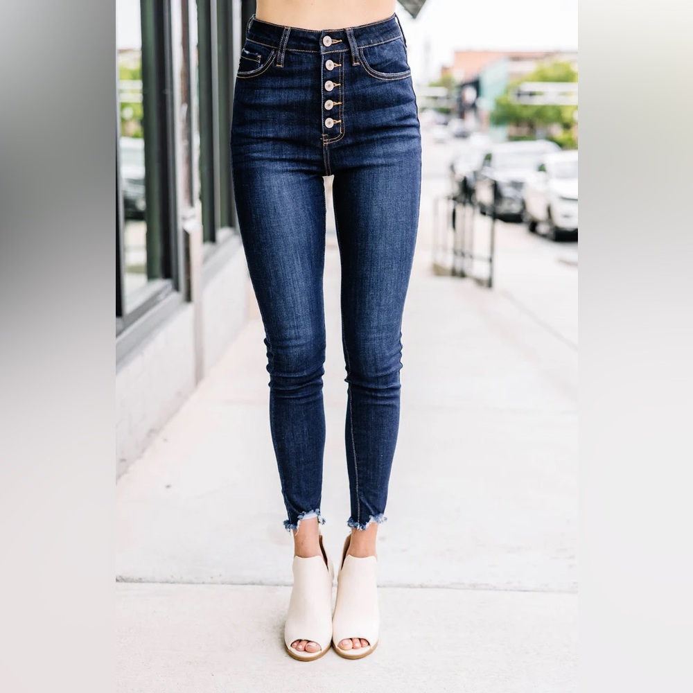 ❌SOLD DO NOT BUY❌ Dark Blue Kancan Skinny Jeans